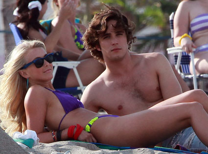 Julianne Hough, Diego Boneta Julianne Hough, Diego Boneta